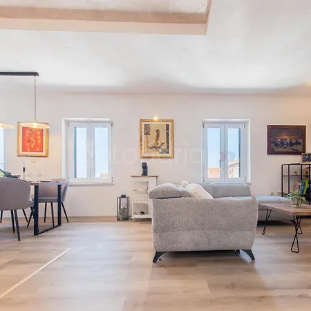 Vlove Story - Luxury Downtown * Макарська