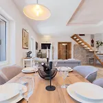 Vlove Story - Luxury Downtown Makarska