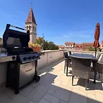 Vlove Story - Luxury Downtown Makarska