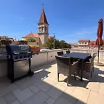 Vlove Story - Luxury Downtown Makarska