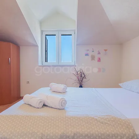 Vlove Story - Luxury Downtown Apartment