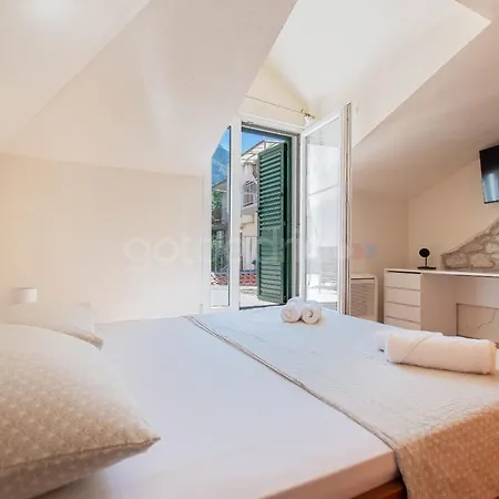 Vlove Story - Luxury Downtown Apartment Apartment Makarska