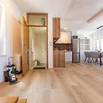 Apartment Vlove Story - Luxury Downtown *